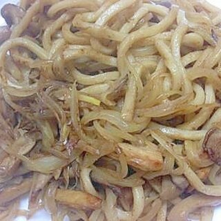 マヨネーズでマイタケとエリンギと玉ねぎの焼うどん